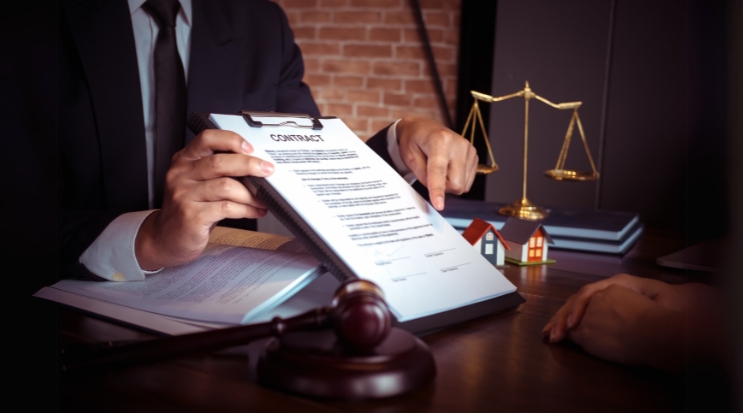 Why You Need a Real Estate Lawyer When Buying Property in Dubai